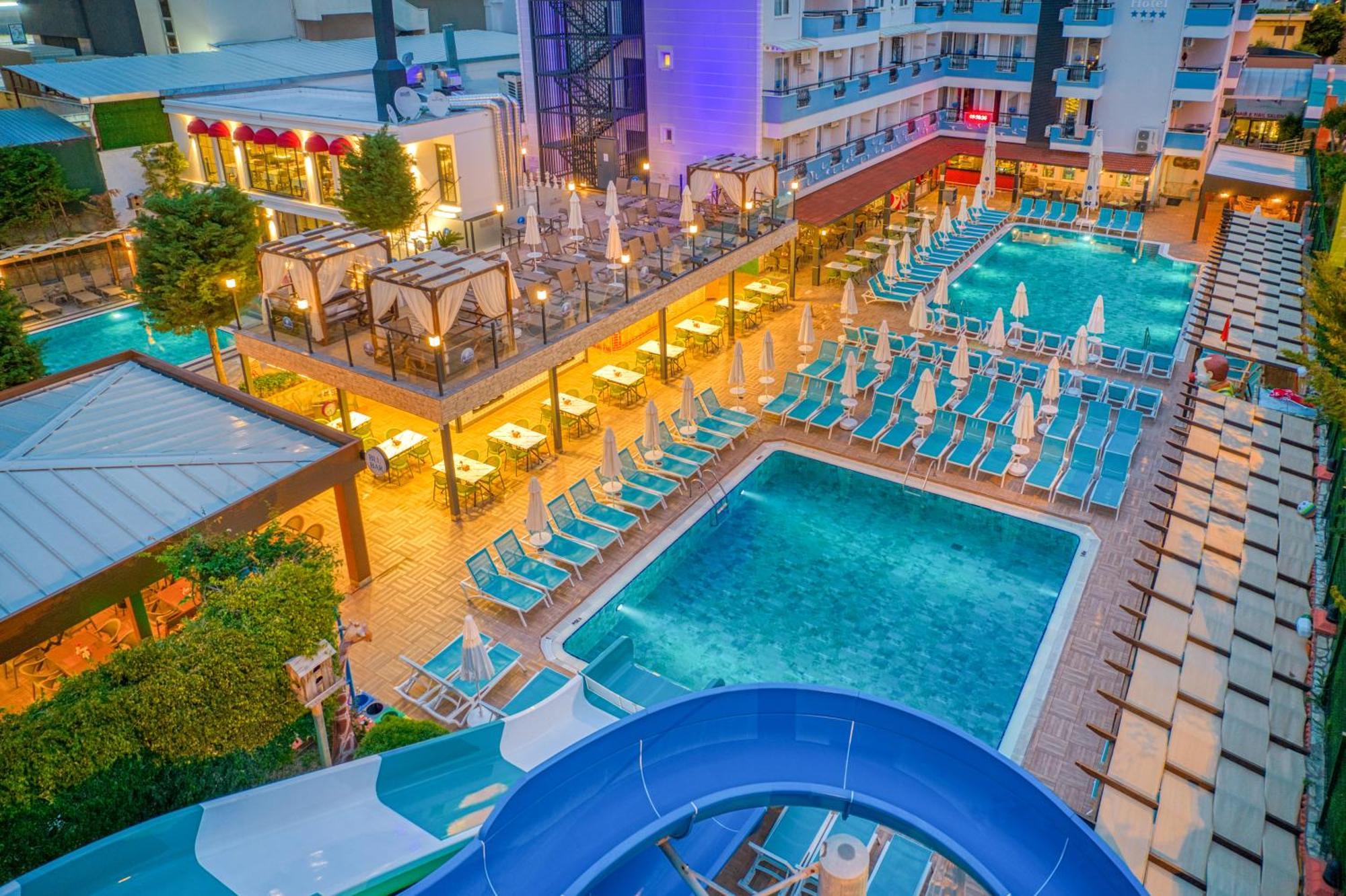Club Big Blue - Hotel