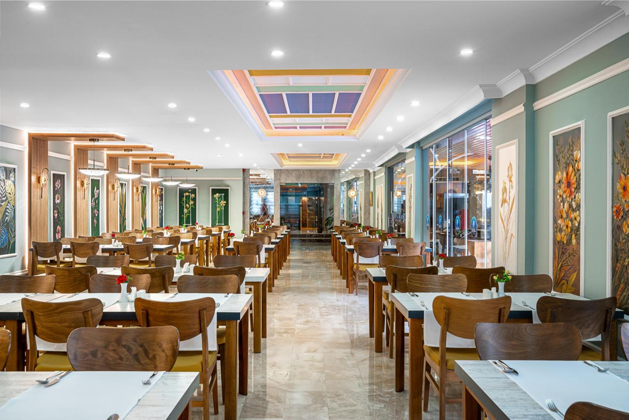 Club Big Blue Отель 4*