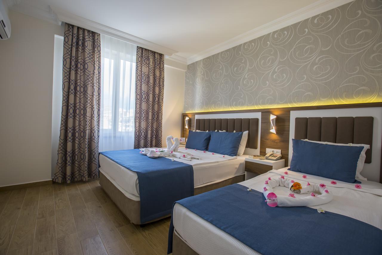Отель Club Big Blue 4*